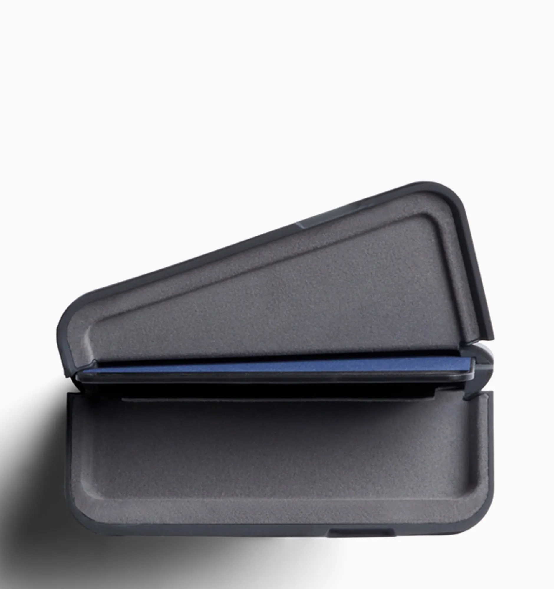 Bellroy Flip Case