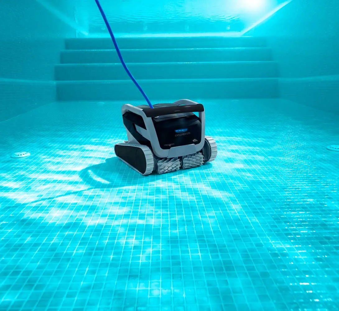 Dolphin Explorer E70 Pool Cleaner