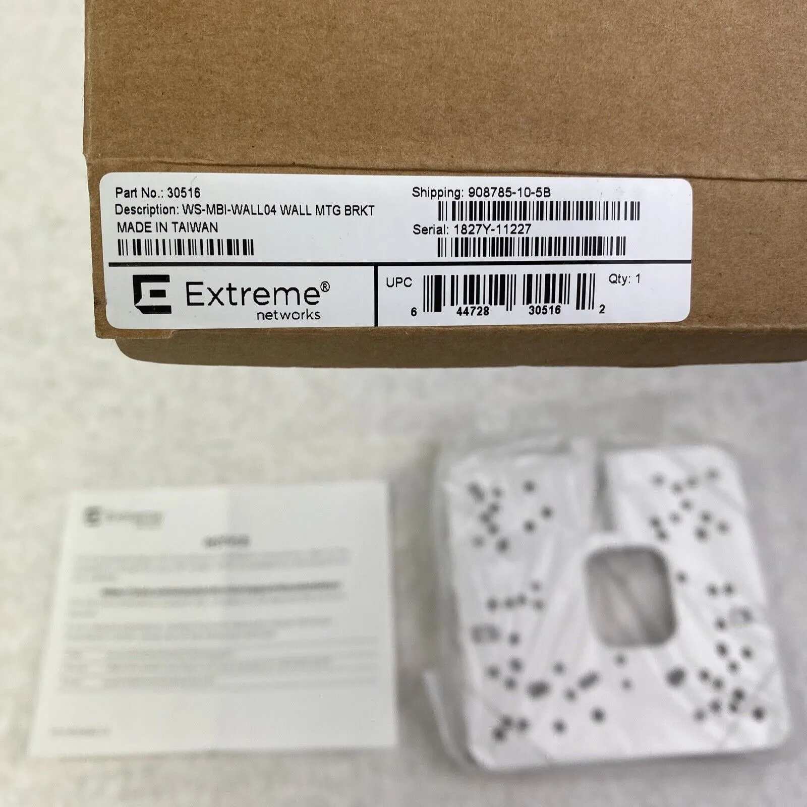 Extreme Networks WS-MBI-WALL04 Bracket Mount for Wireless Access Point No Screws