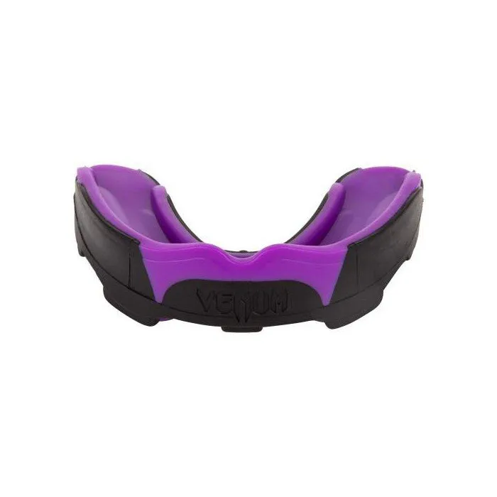 VENUM-02574 PREDATOR SPORTS MUAY THAI BOXING MMA MOUTHGUARD Senior Age 11  Black Purple